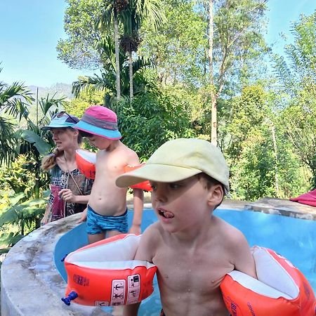 Ella Mount Villa Bagian luar foto
